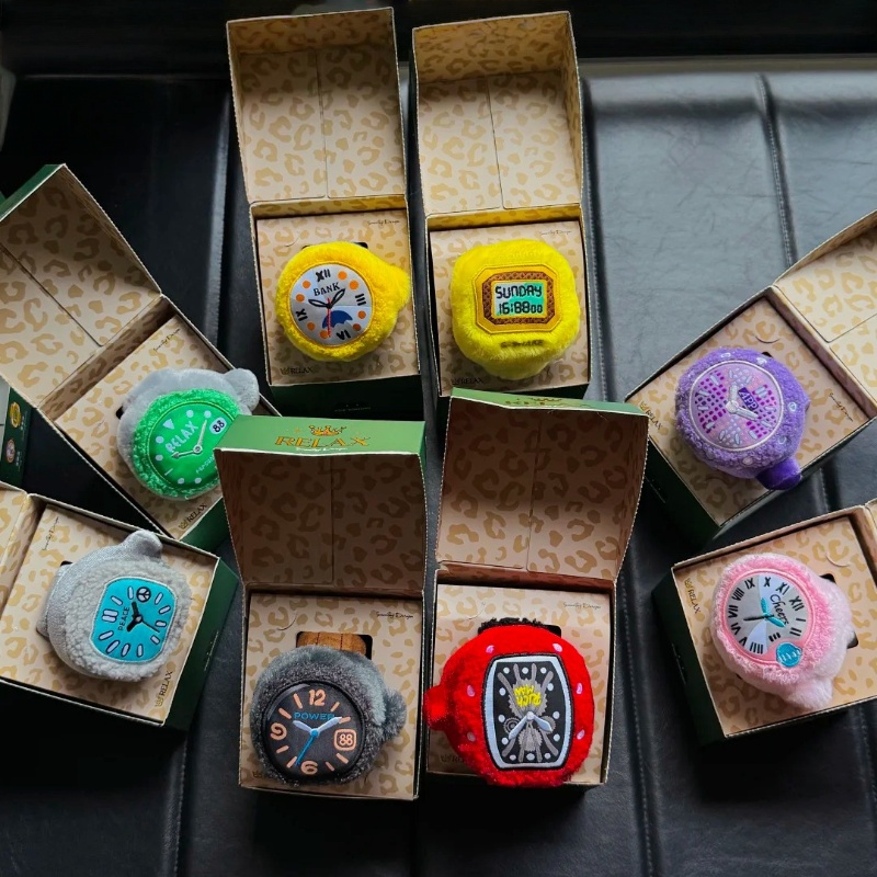 Montre de relaxation en peluch - Jewelry With Watches avis et prix
