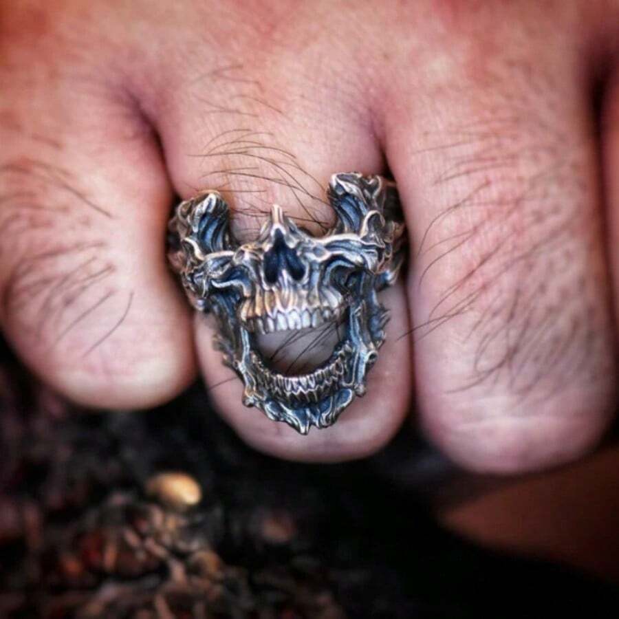 Bague vintage gothique masque  - Gothic Skull Ring avis et prix